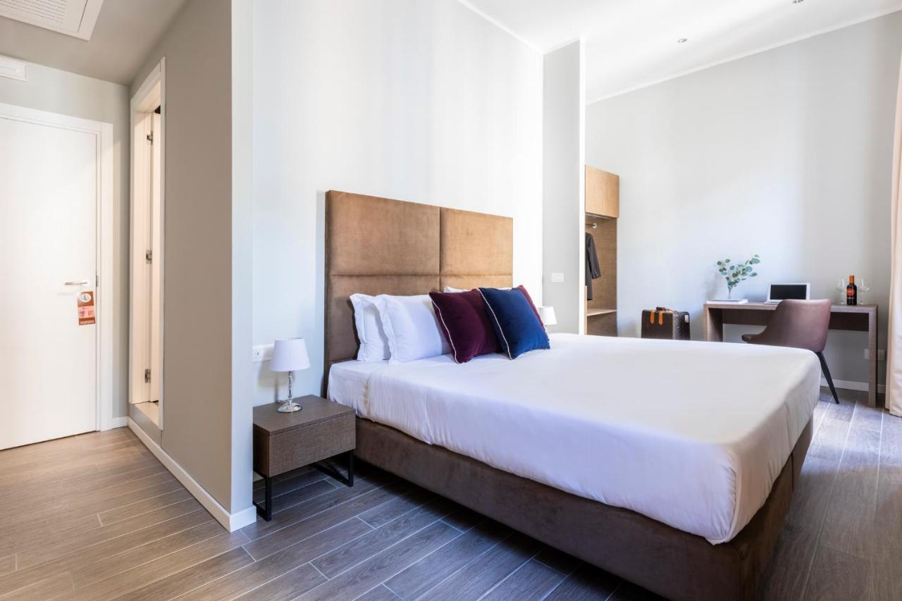 Giubbonari Suites โรม ภายนอก รูปภาพ