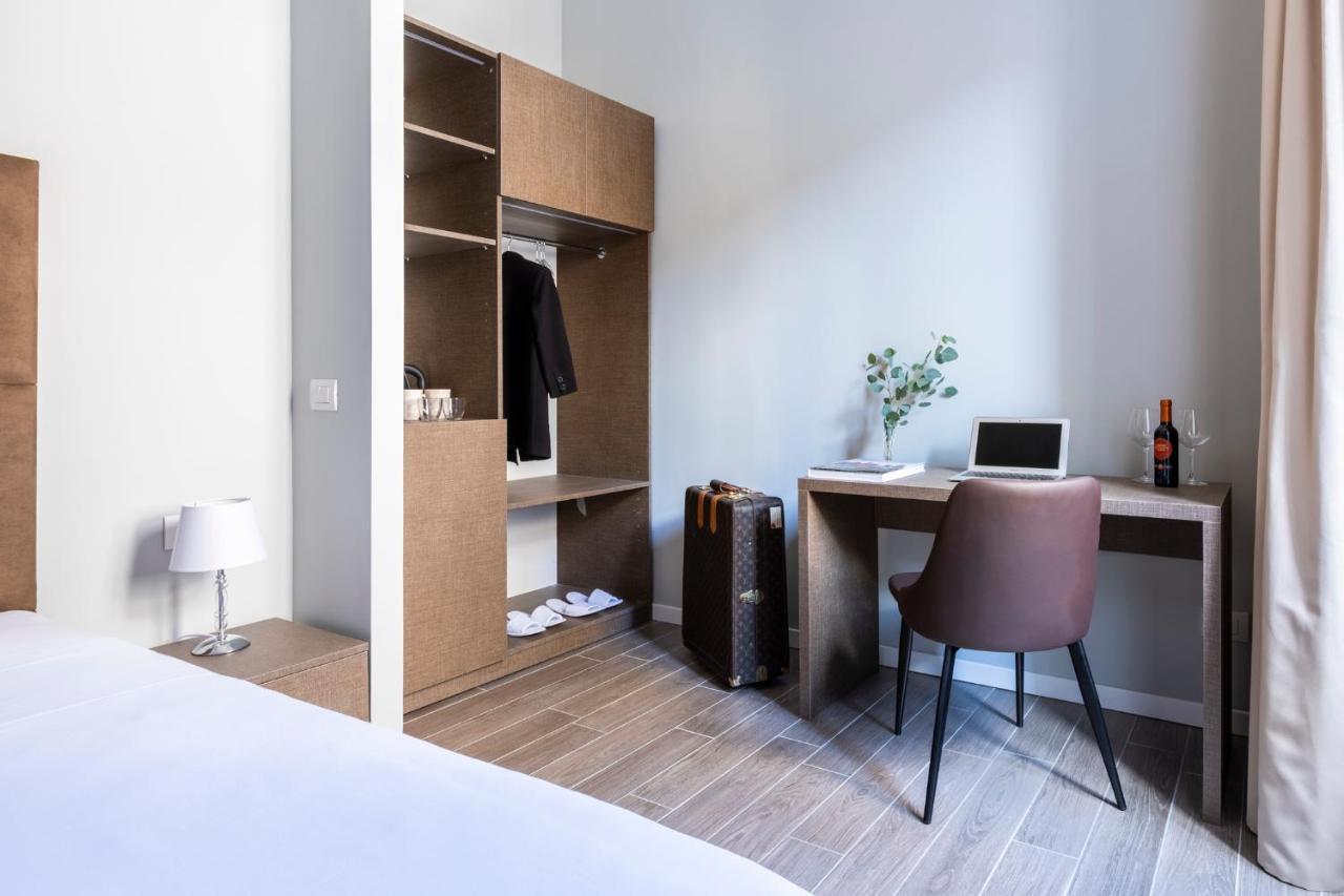Giubbonari Suites โรม ภายนอก รูปภาพ