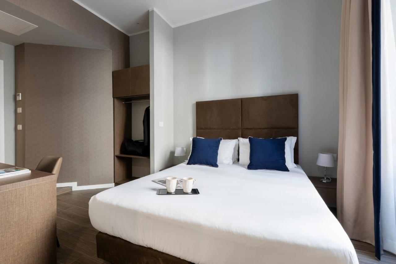 Giubbonari Suites โรม ภายนอก รูปภาพ